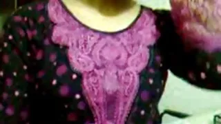 கனா தனது படிப்படிக்கு ஒரு டிக் அனுப்புகிறார். சீன மம் செக்ஸ் வீடியோக்கள்
