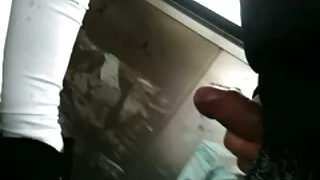நடாஷா நல்ல விரல் மார்பகங்கள். சமையலறை அம்மா செக்ஸ்