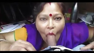 அவள் விண்டேஜ் தாய் மகன் செக்ஸ் முகத்தில் படகோட்டி, எஸ் பி